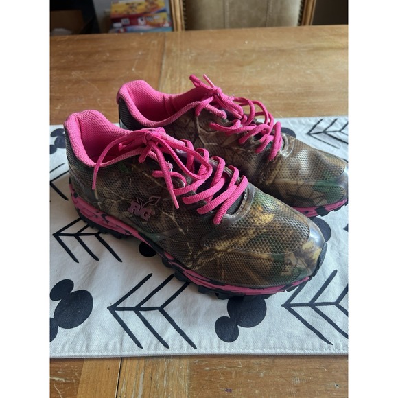 Women's Reel Tree Girls Waterproof Tennis Shoes Pink Size 9.5 M Hunting Fishing - Picture 1 of 8